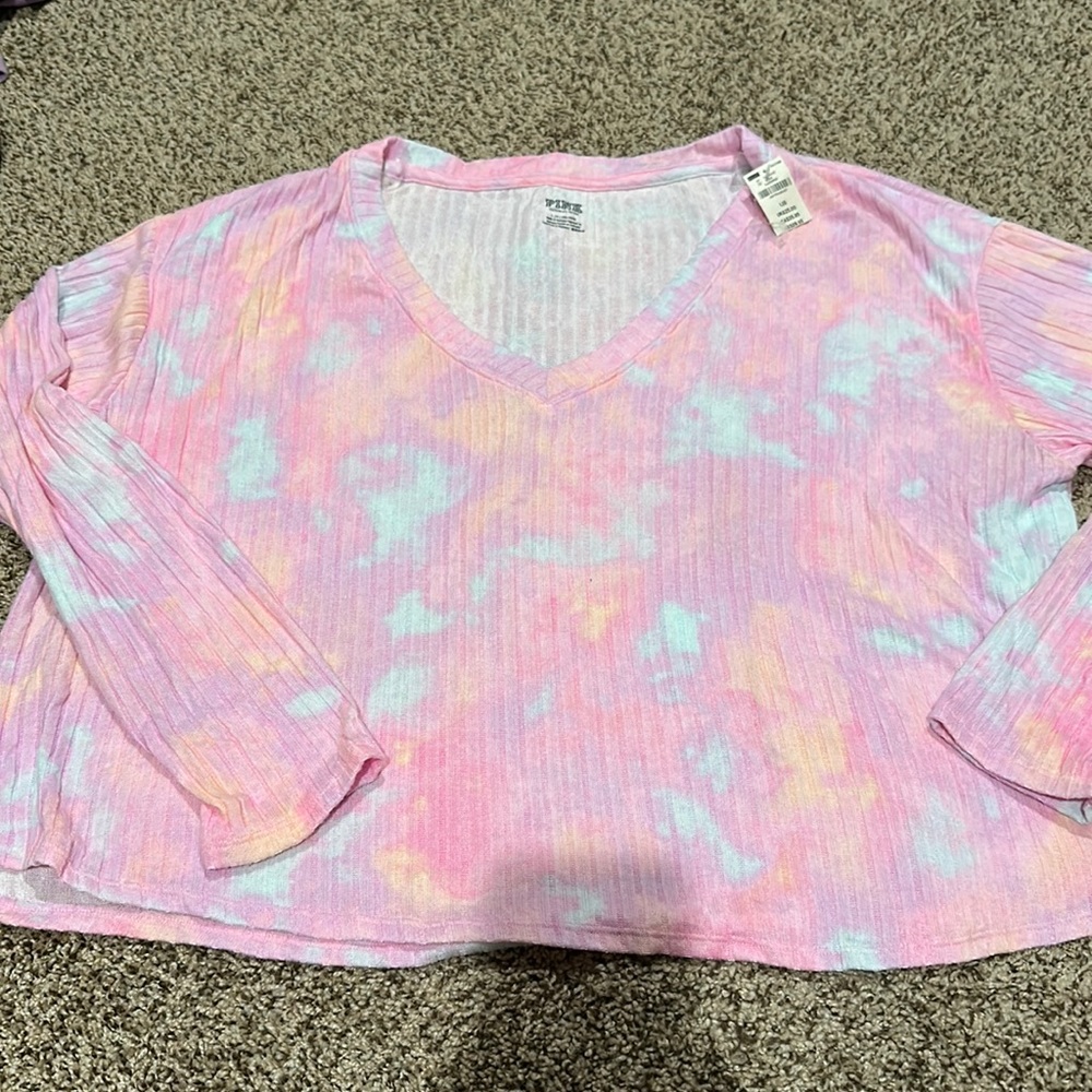 New with tags PINK tie dye cropped long sleeve ribbed tee size LARGE